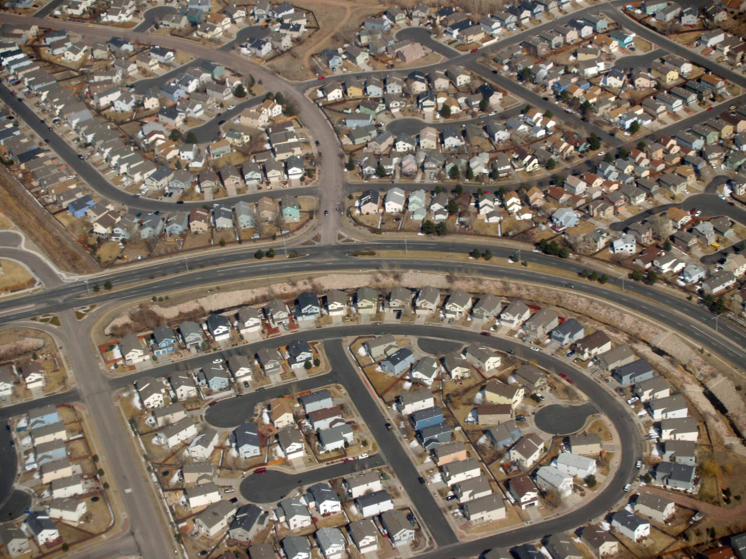 the-detrimental-impact-of-suburban-sprawl-on-the-environment-the