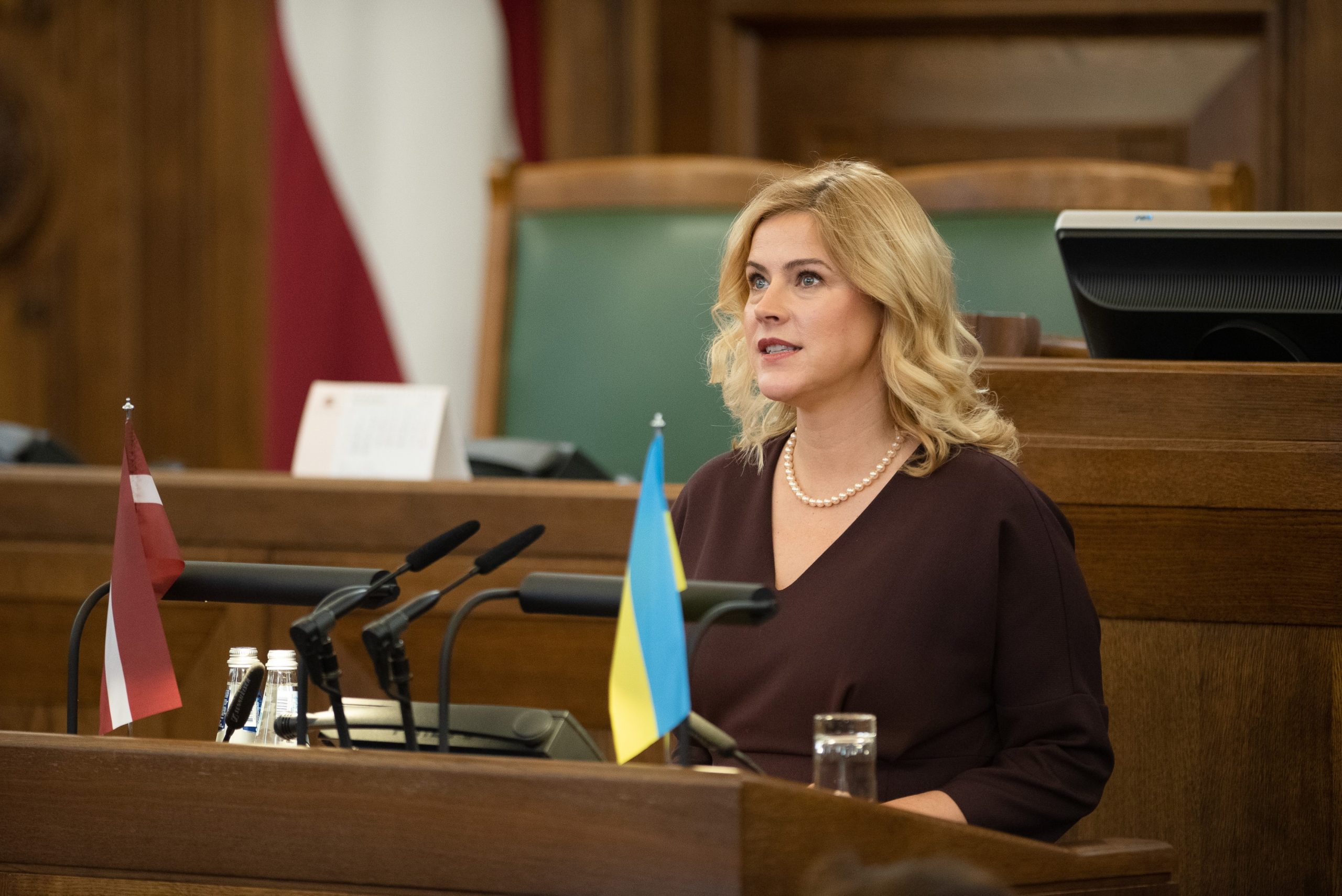 Latvian Prime Minister Resigns Due To Coalition Collapse And Ukrainian Drones: Effects Of The Russia-Ukraine War